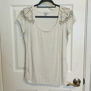 Cute and sexy Cache T-shirt with gold accents